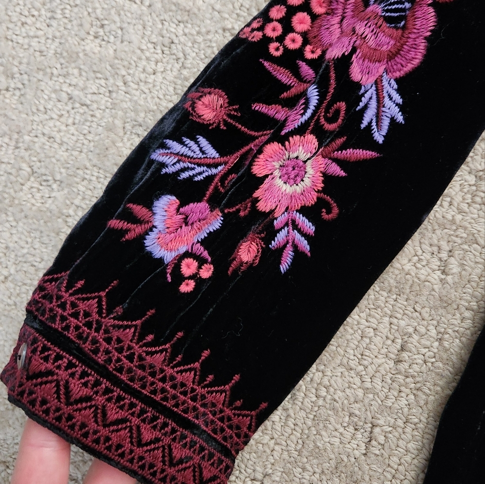 Johnny Was Marcella Floral Velvet Henley Tunic Pockets Dress Heavy Embroidery M - Picture 8 of 13